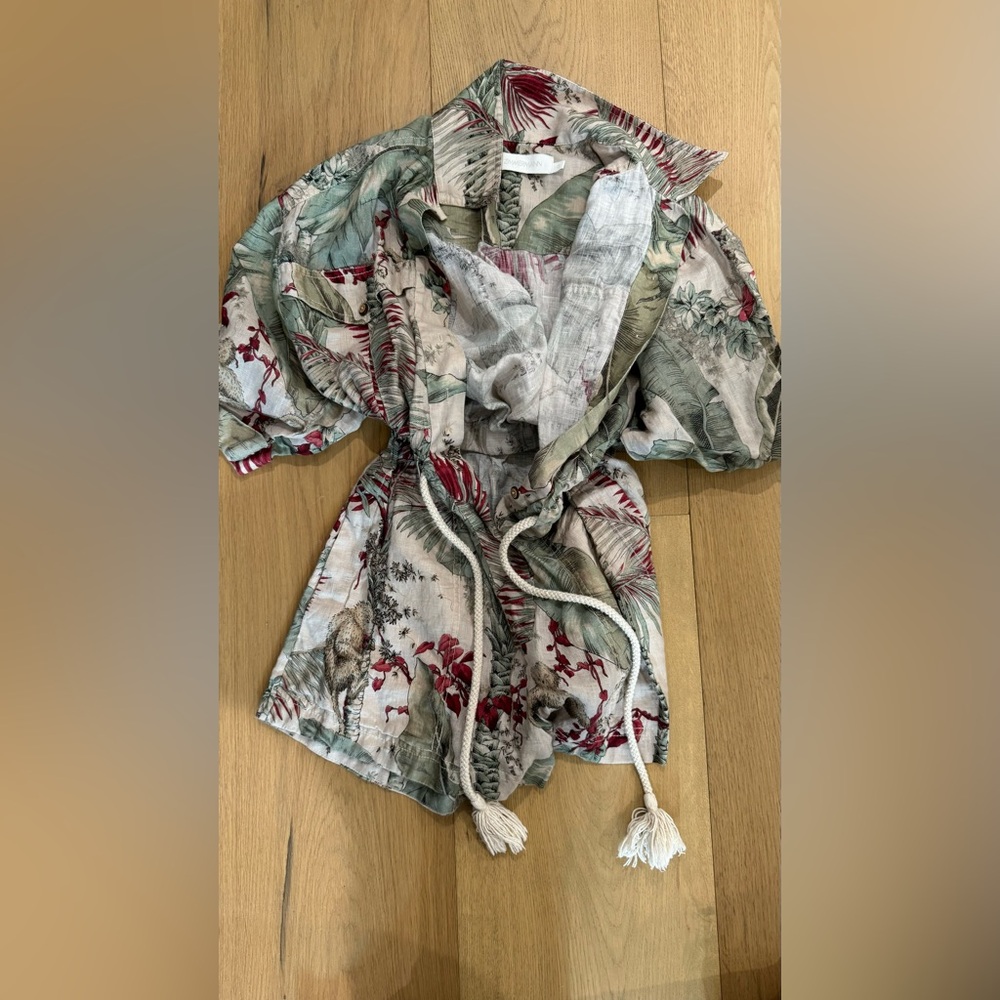 Multi color Hawaii print romper